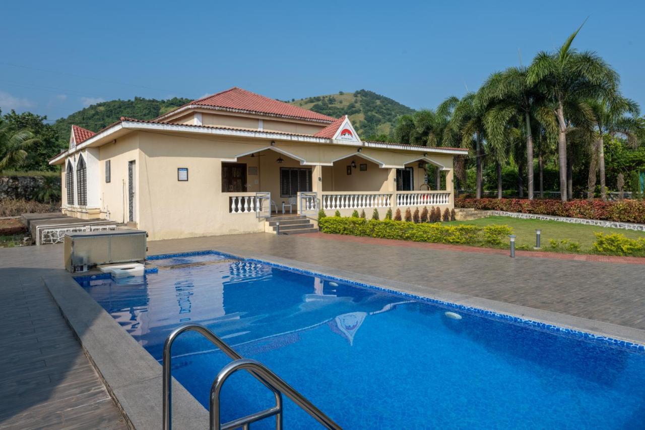 Hillrock Resort & Villas, Neral-Karjat Extérieur photo