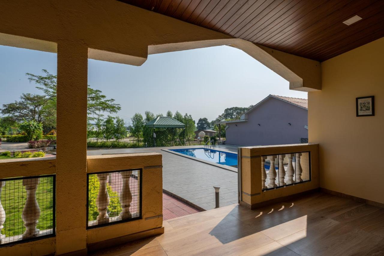 Hillrock Resort & Villas, Neral-Karjat Extérieur photo
