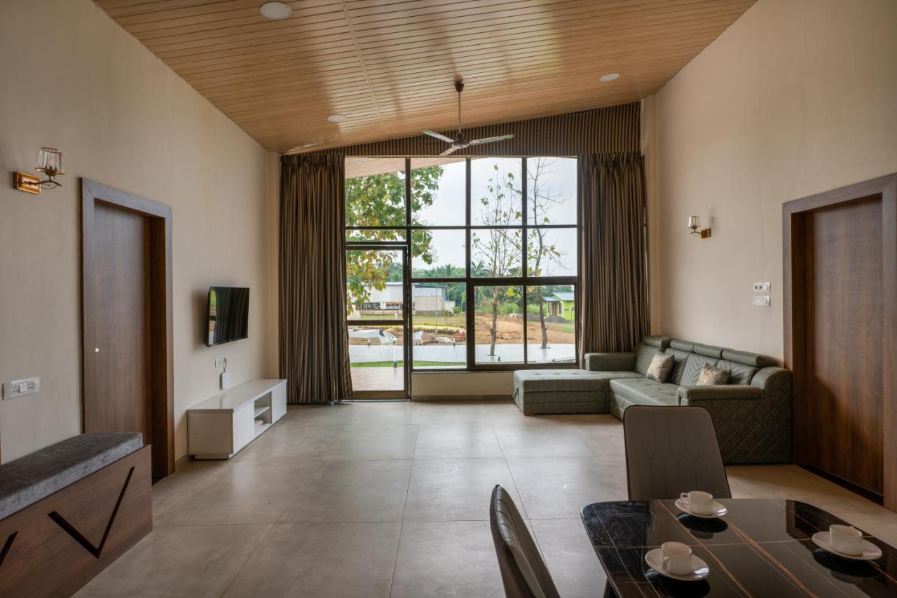 Hillrock Resort & Villas, Neral-Karjat Extérieur photo