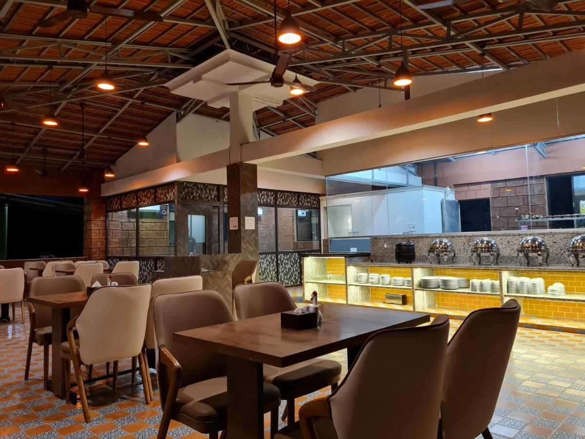 Hillrock Resort & Villas, Neral-Karjat Extérieur photo