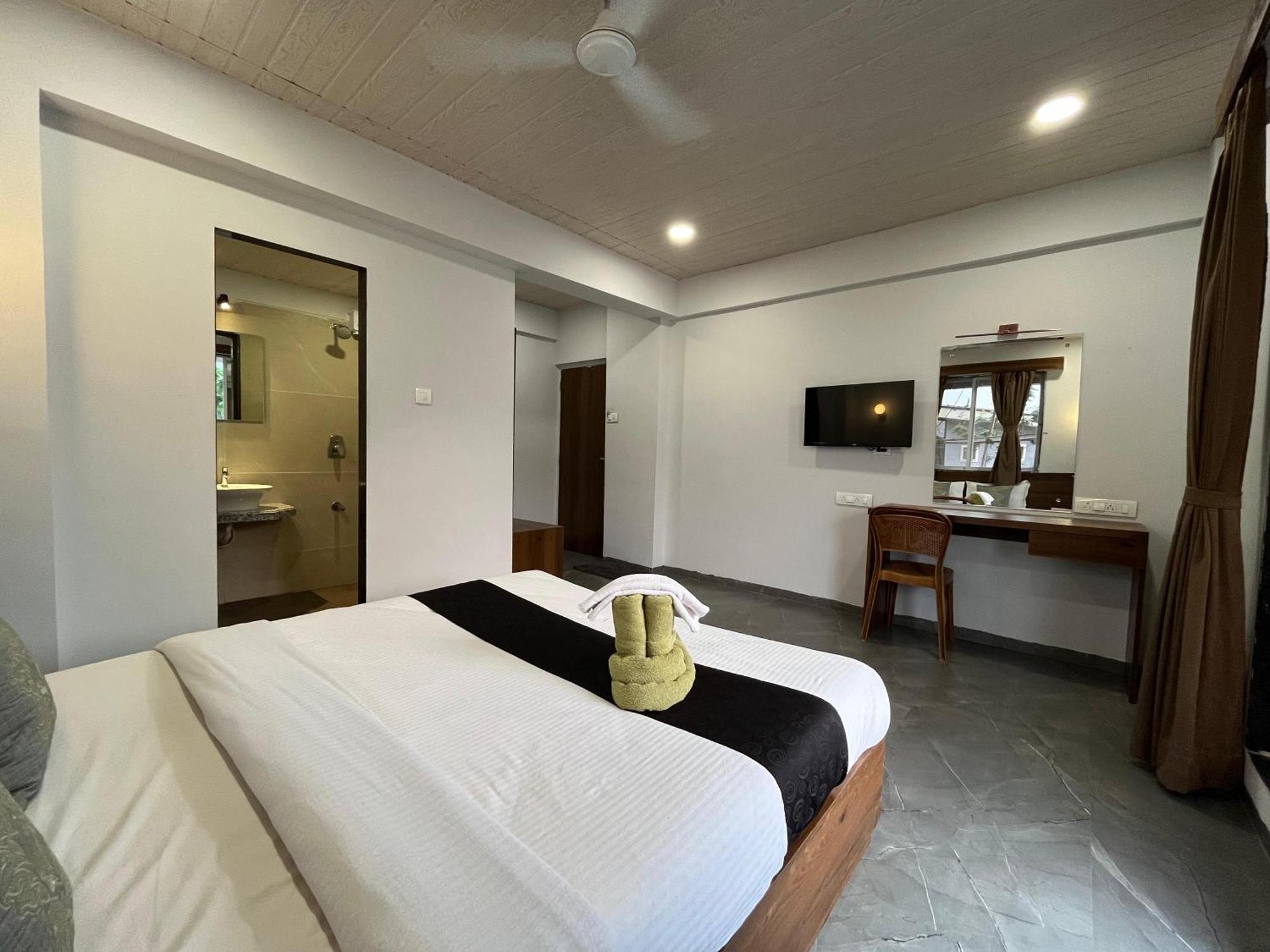 Hillrock Resort & Villas, Neral-Karjat Extérieur photo